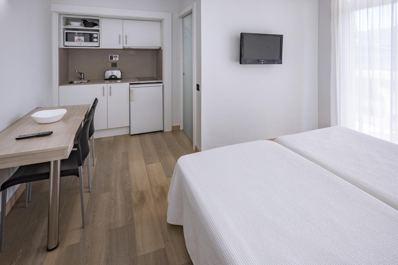 Aparthotel Marinada Salou Exterior foto