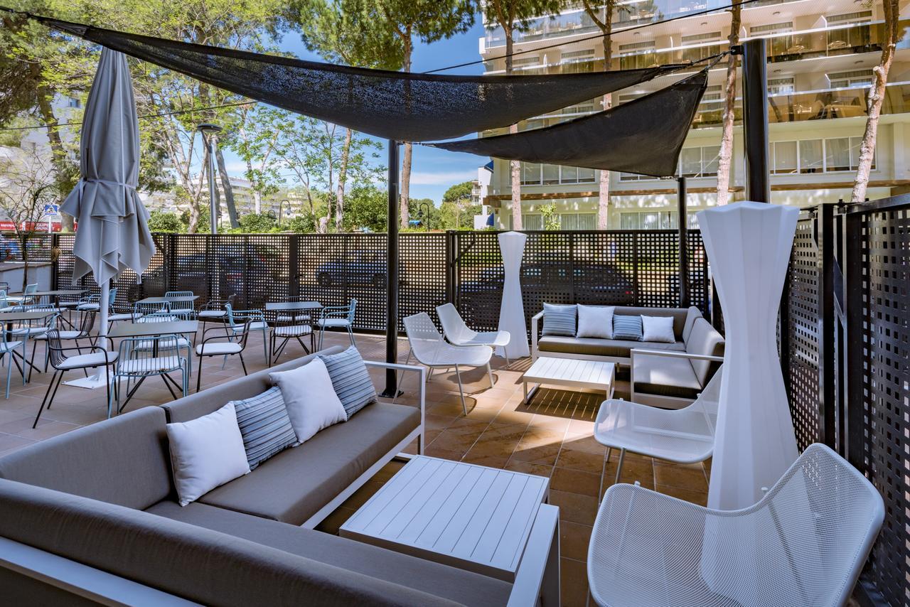 Aparthotel Marinada Salou Exterior foto